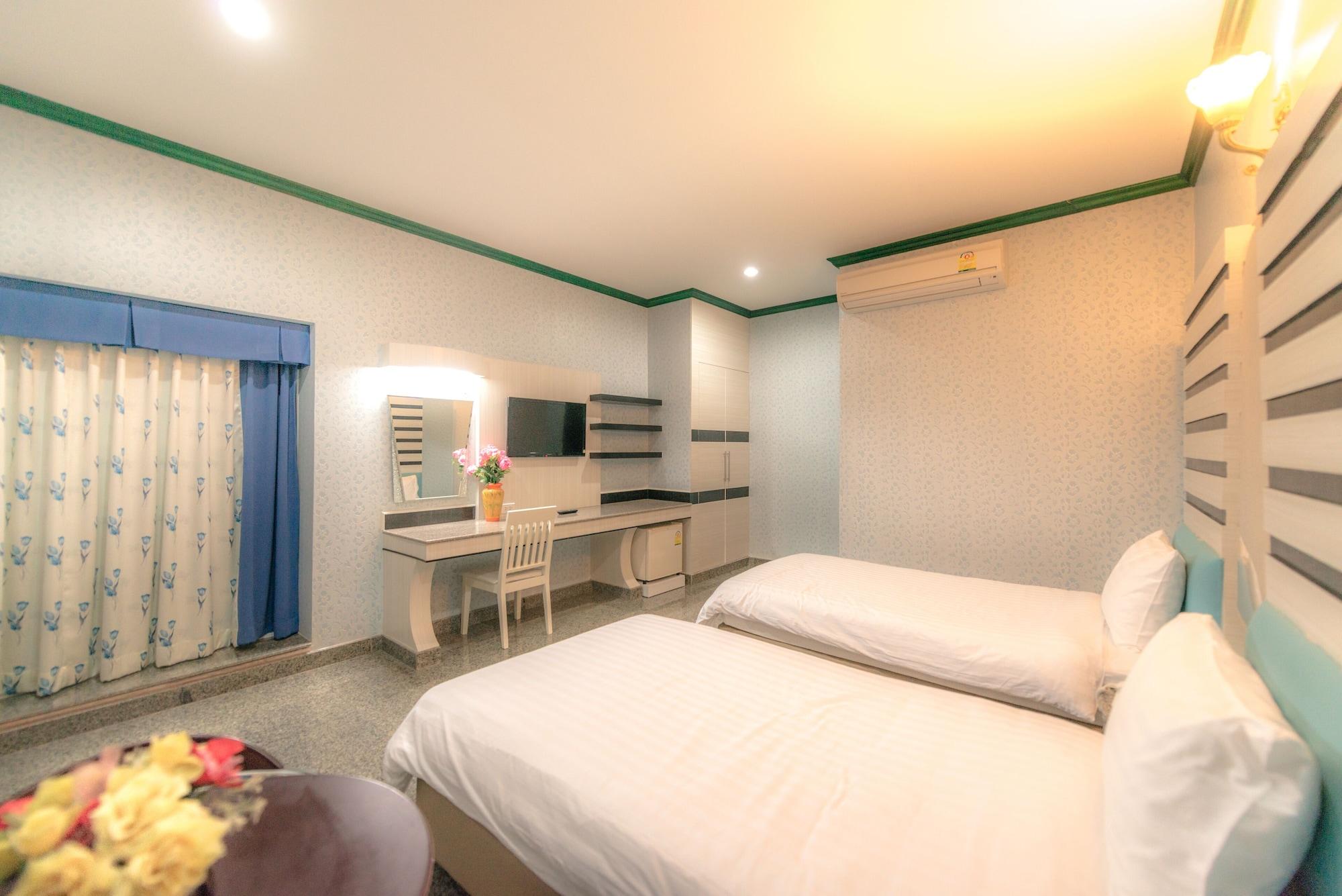 Martina Hotel Surin Bagian luar foto