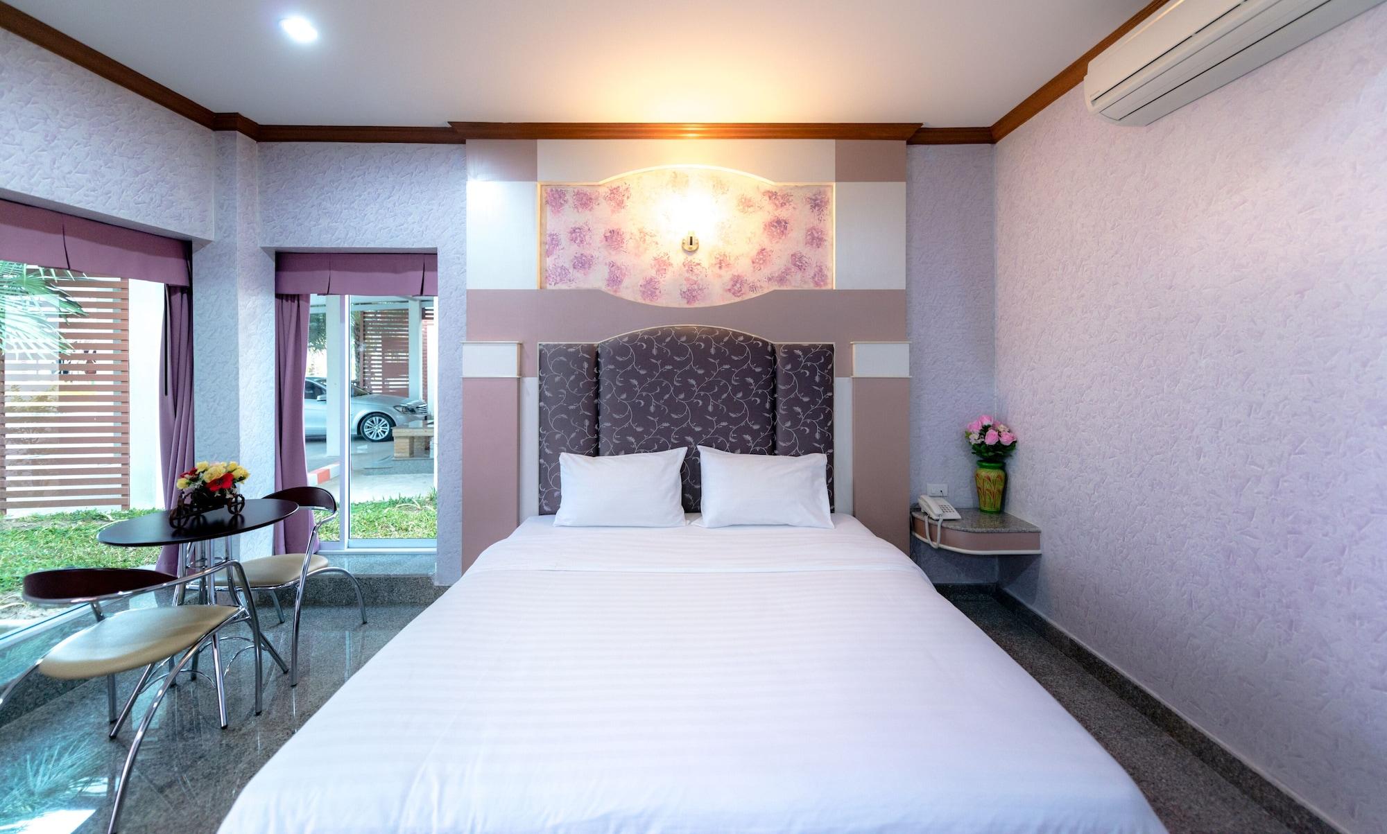 Martina Hotel Surin Bagian luar foto