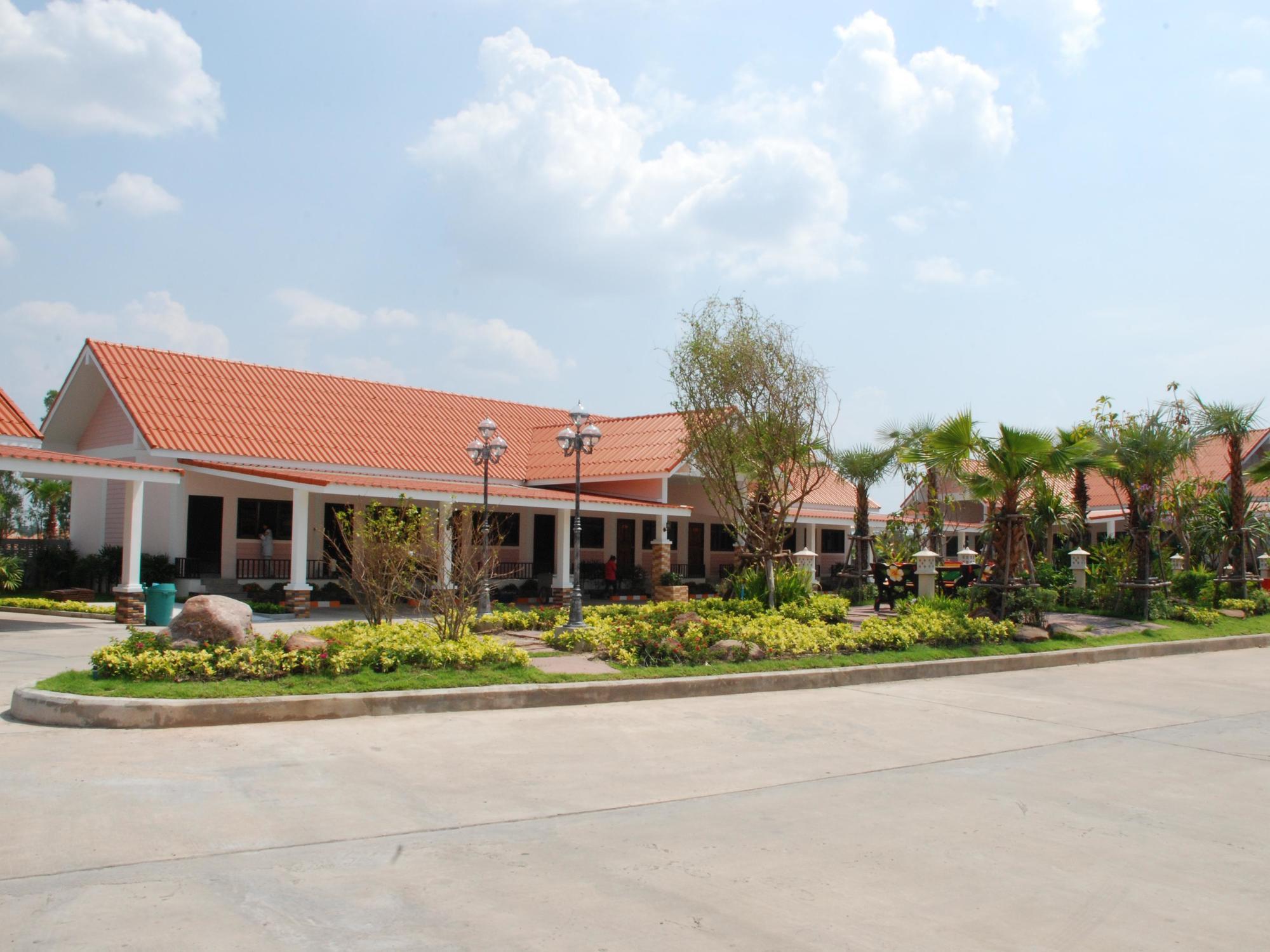 Martina Hotel Surin Bagian luar foto